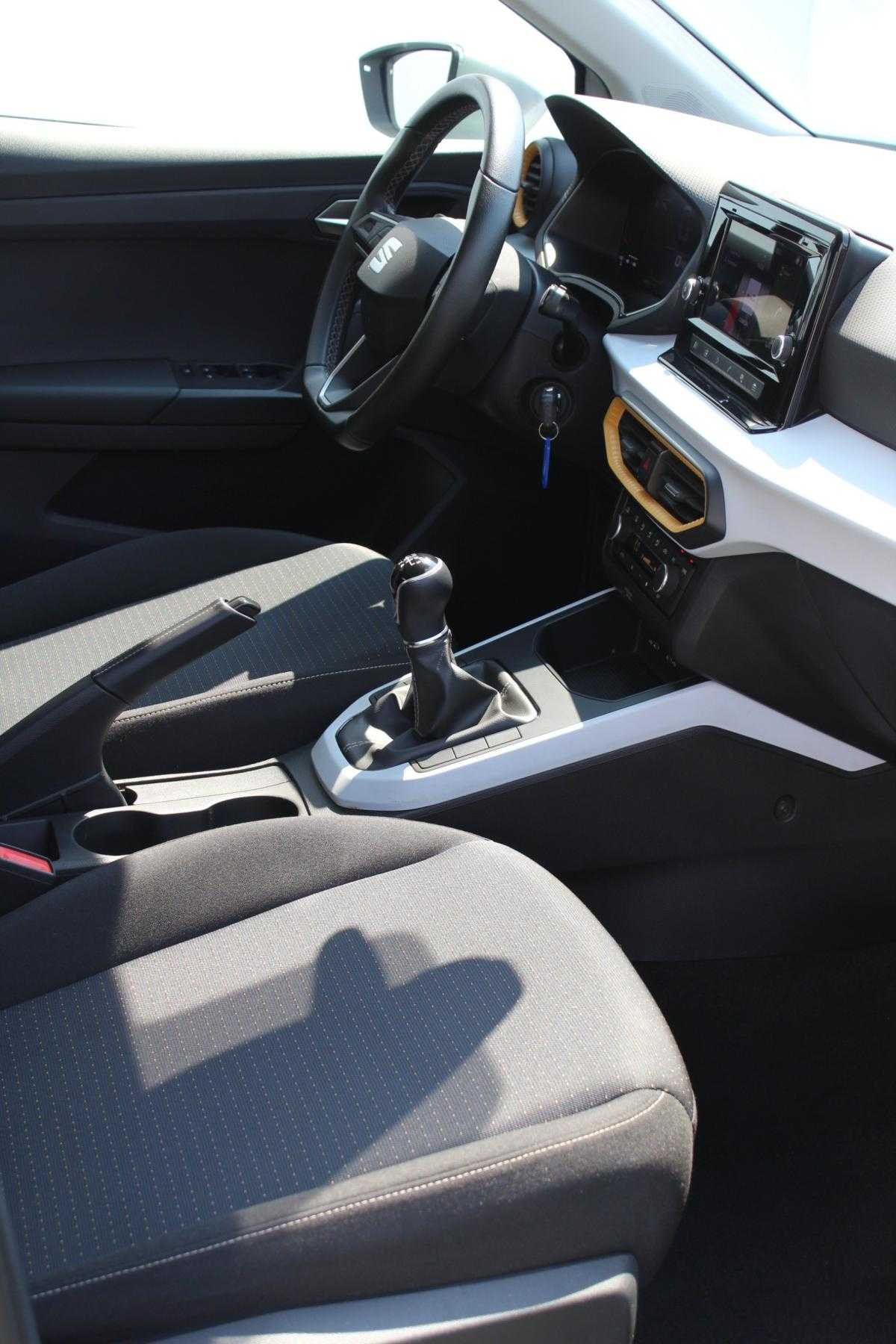 seat-arona-2024-gasolina-999cc