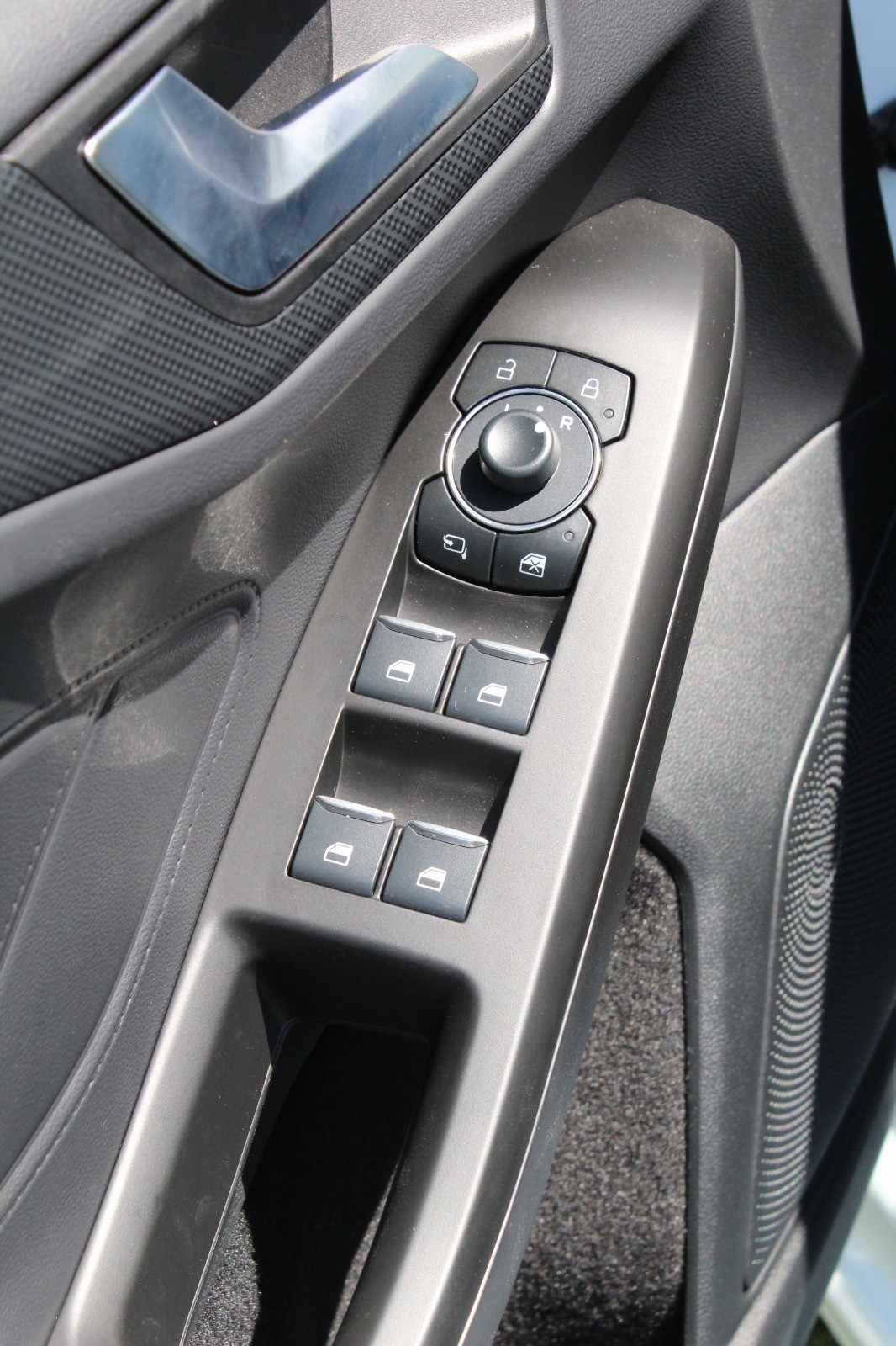 ford-focus-2025-gasolina-998cc