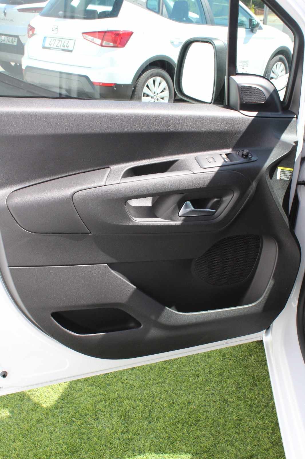 citroen-berlingo-2026-diesel-1499cc