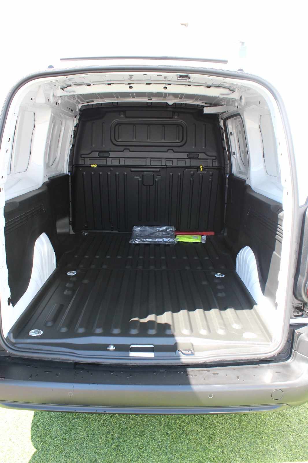 citroen-berlingo-2026-diesel-1499cc