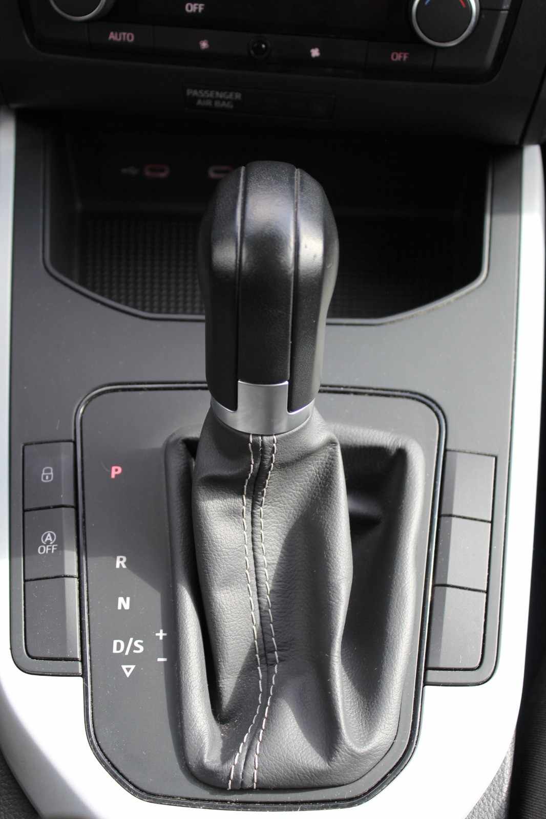 seat-arona-2024-gasolina-999cc