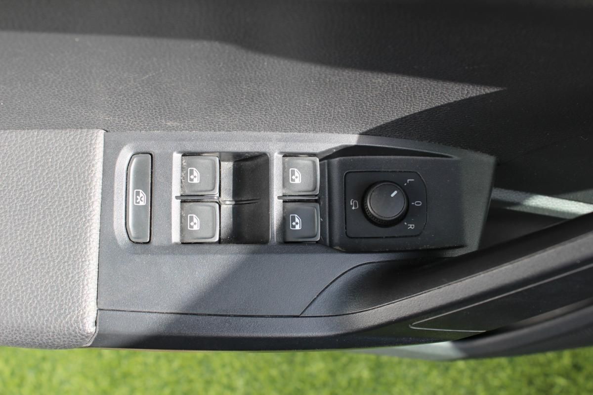 seat-arona-2024-gasolina-999cc