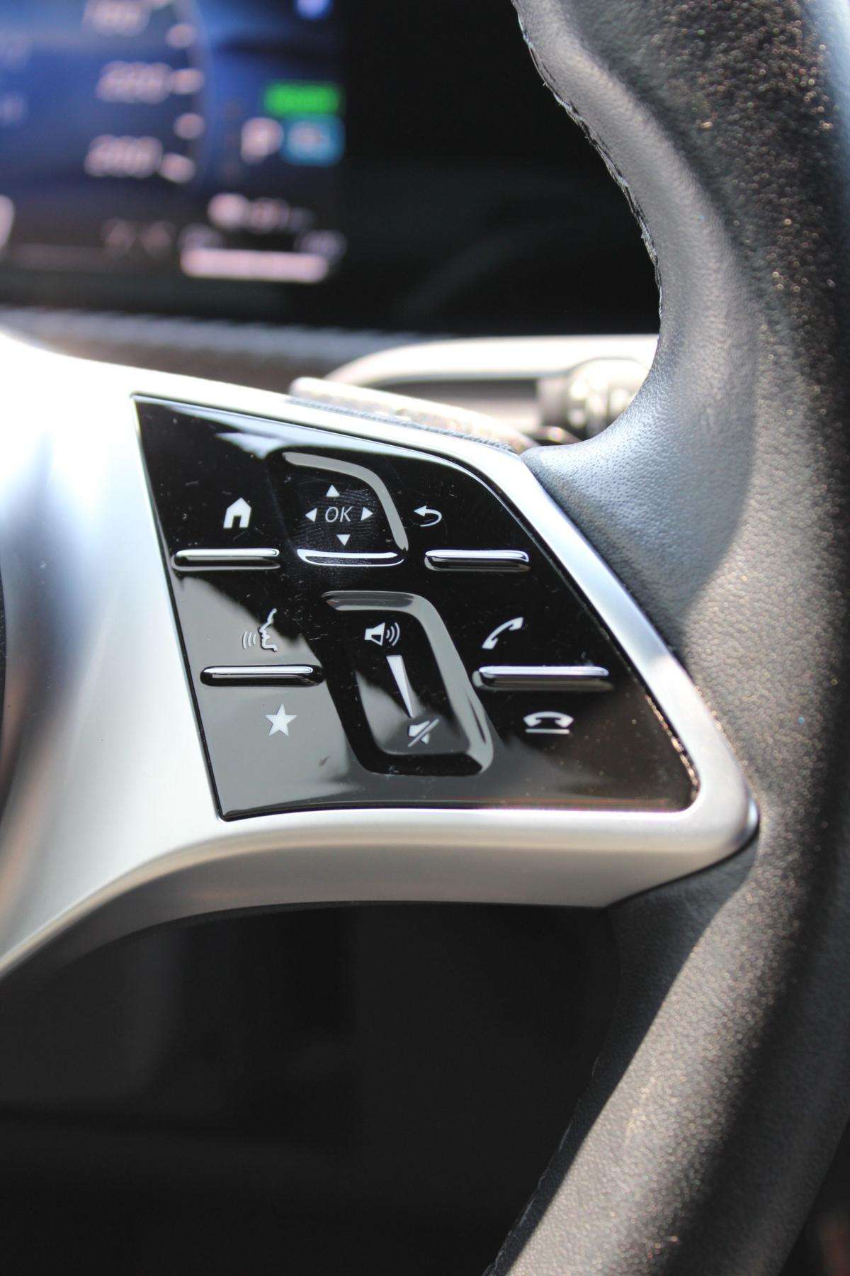 mercedes-benz-classe-a-2023-hibrido-a-gasolina-1332cc