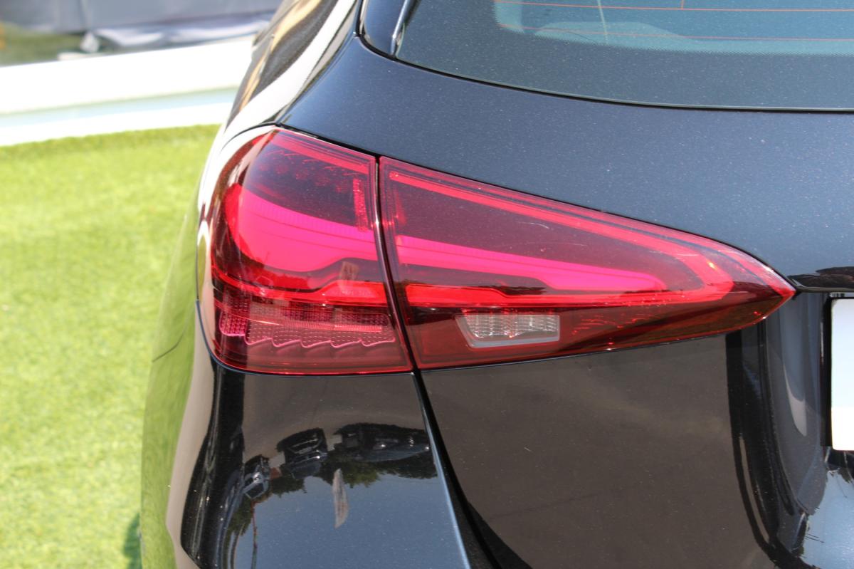 mercedes-benz-classe-a-2023-hibrido-a-gasolina-1332cc