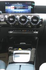 mercedes-benz-classe-a-2023-hibrido-a-gasolina-1332cc