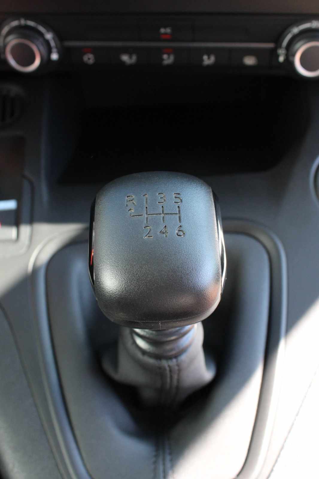 peugeot-partner-2025-diesel-1499cc