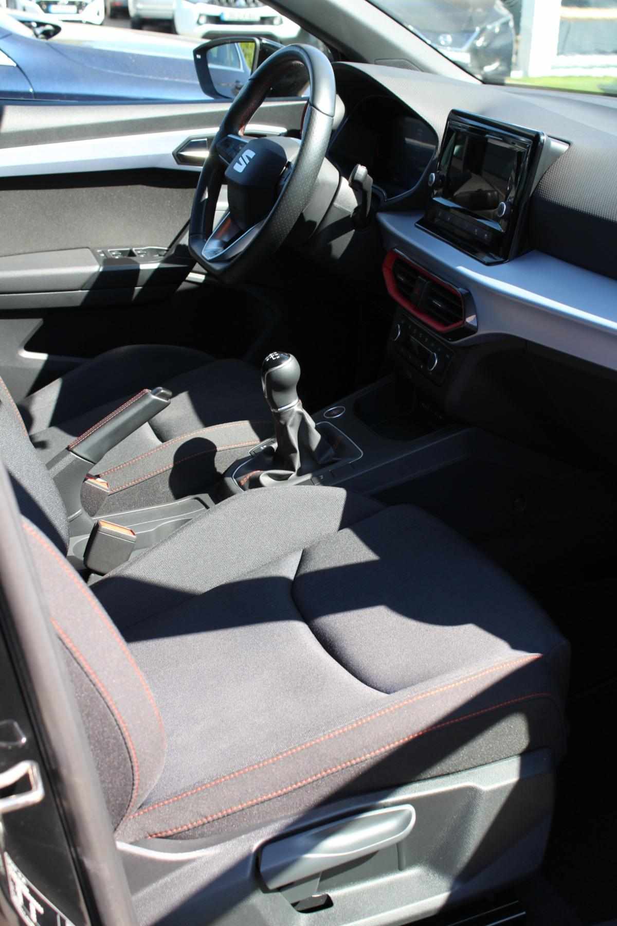 seat-ibiza-2024-gasolina-999cc