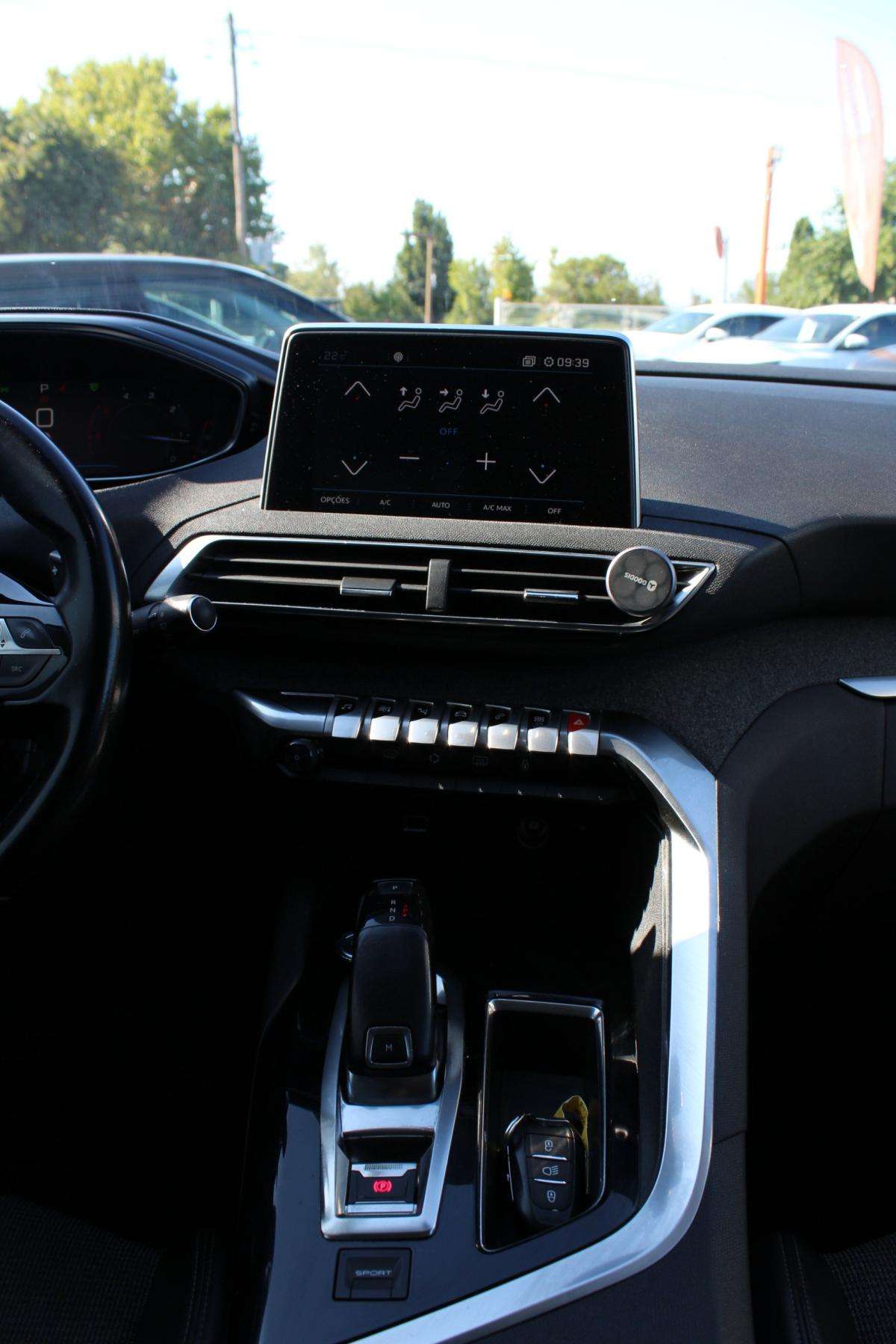 peugeot-5008-2018-diesel-1560cc