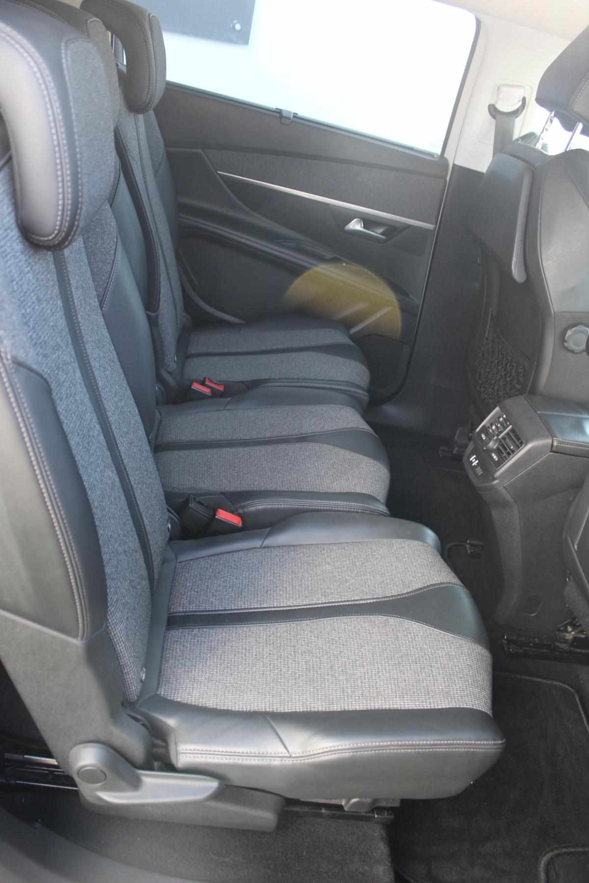 peugeot-5008-2018-diesel-1560cc