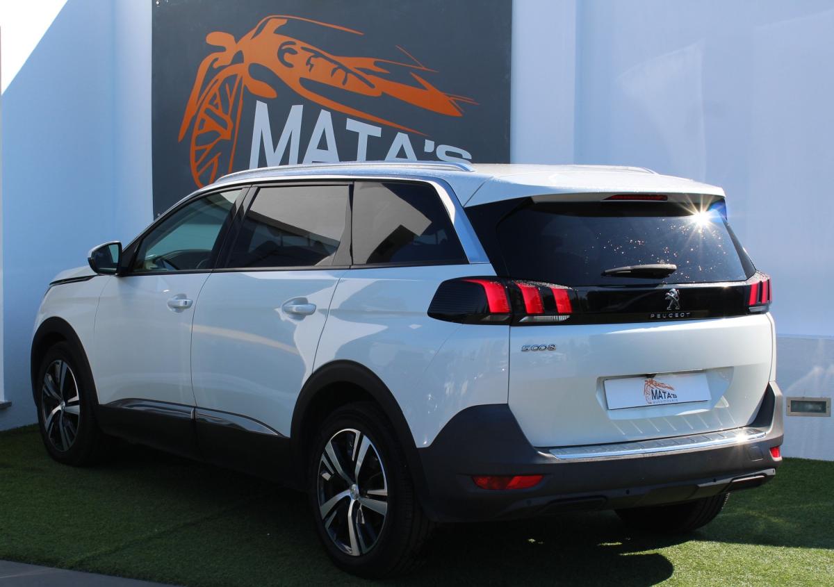 peugeot-5008-2018-diesel-1560cc