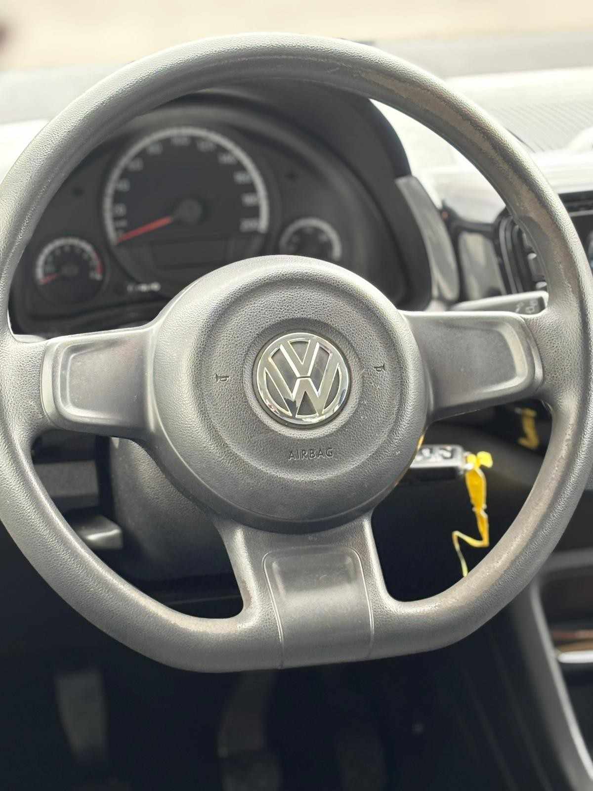 volkswagen-up-2015-gasolina-999cc