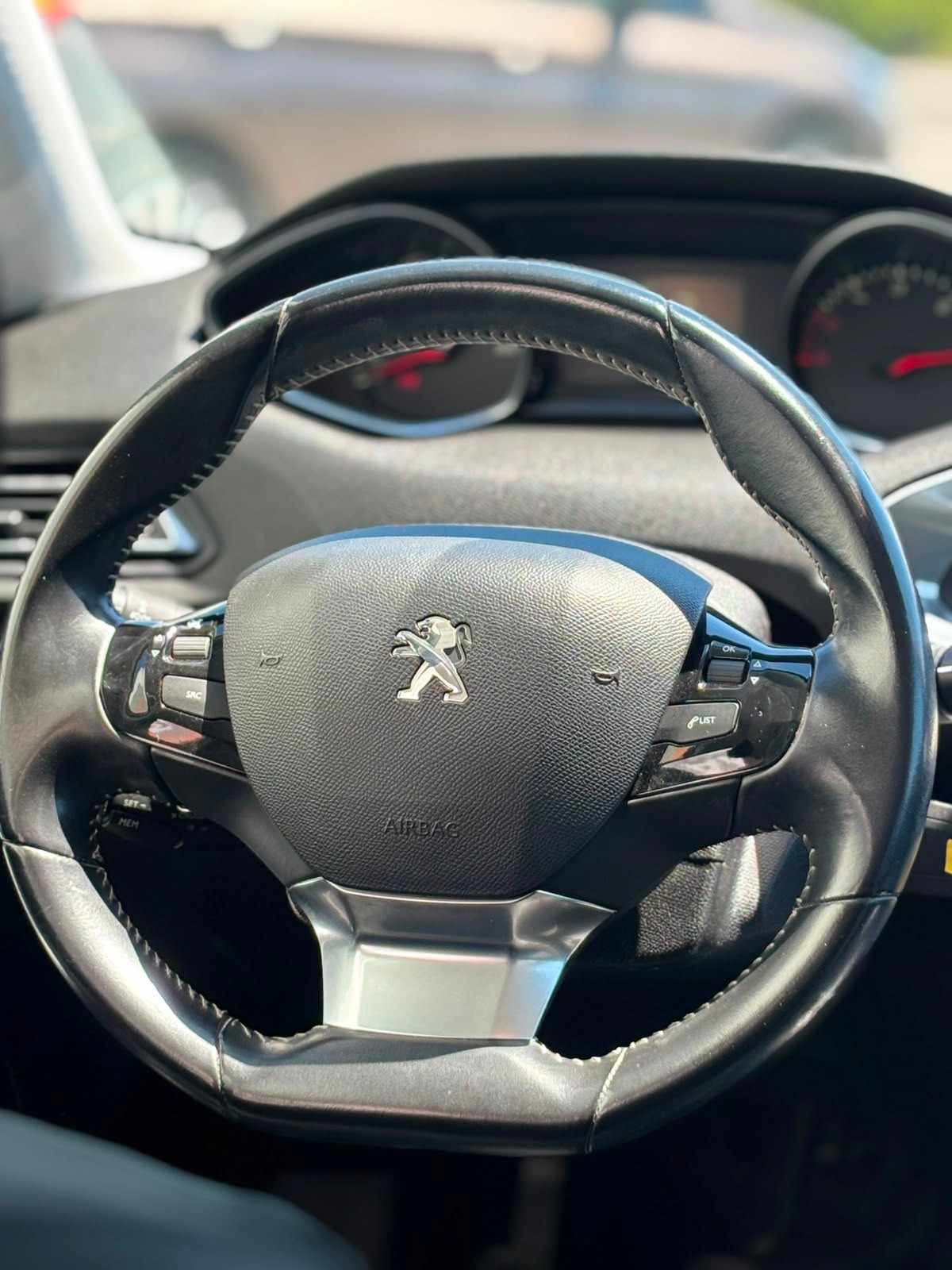 peugeot-308-2015-diesel-1560cc