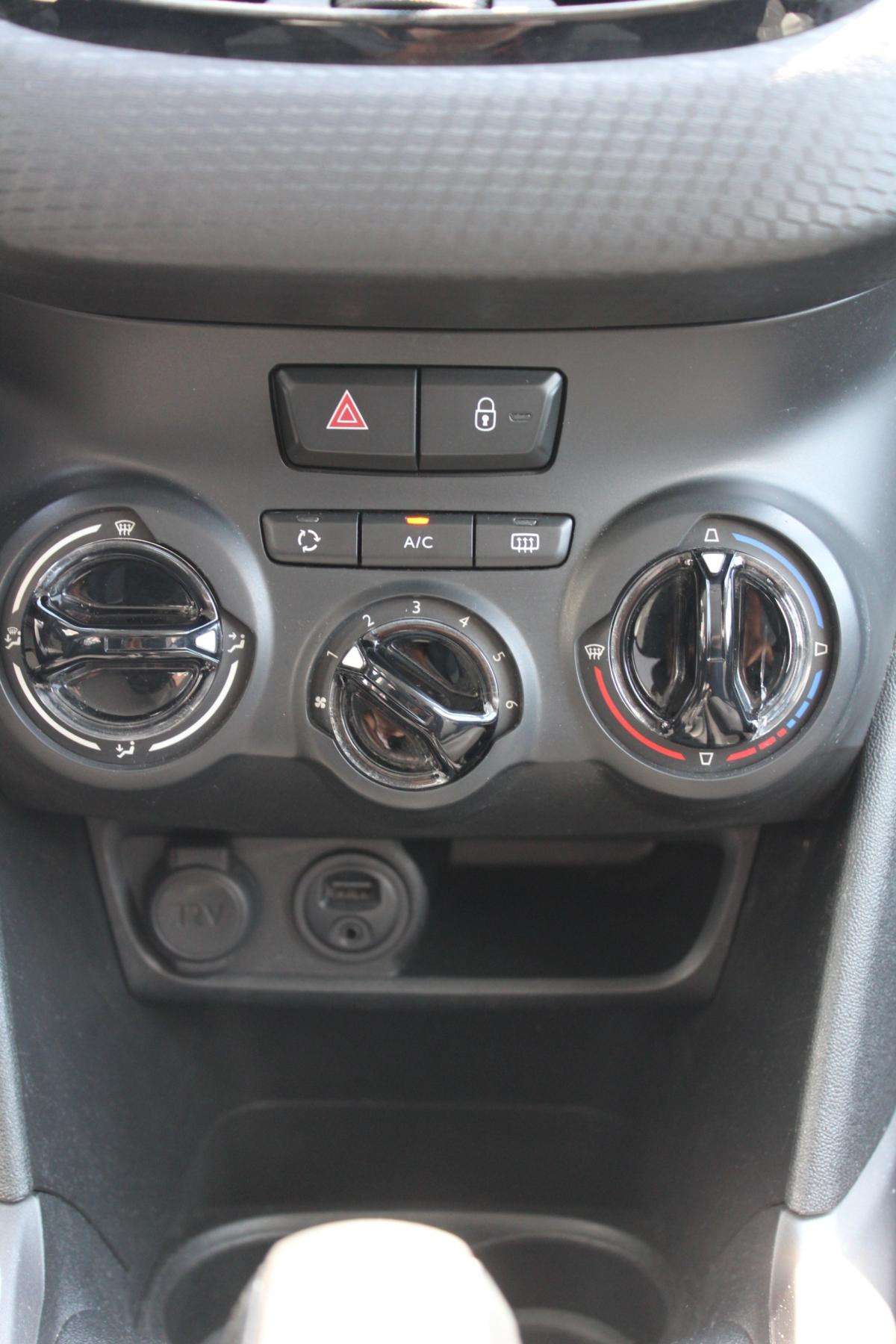 peugeot-2008-2017-diesel-1560cc