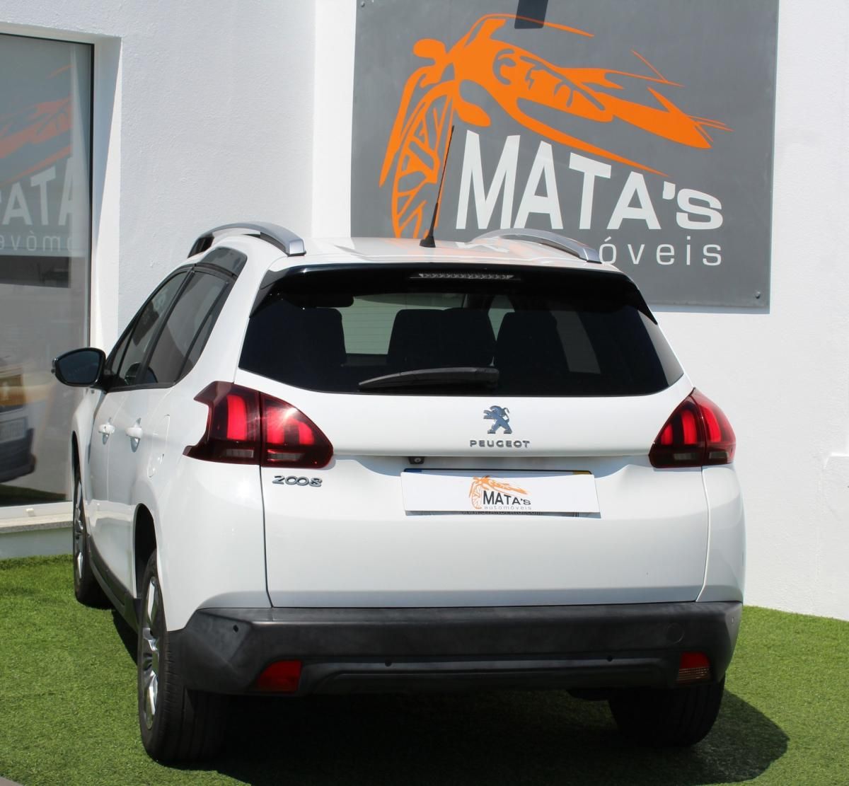 peugeot-2008-2017-diesel-1560cc
