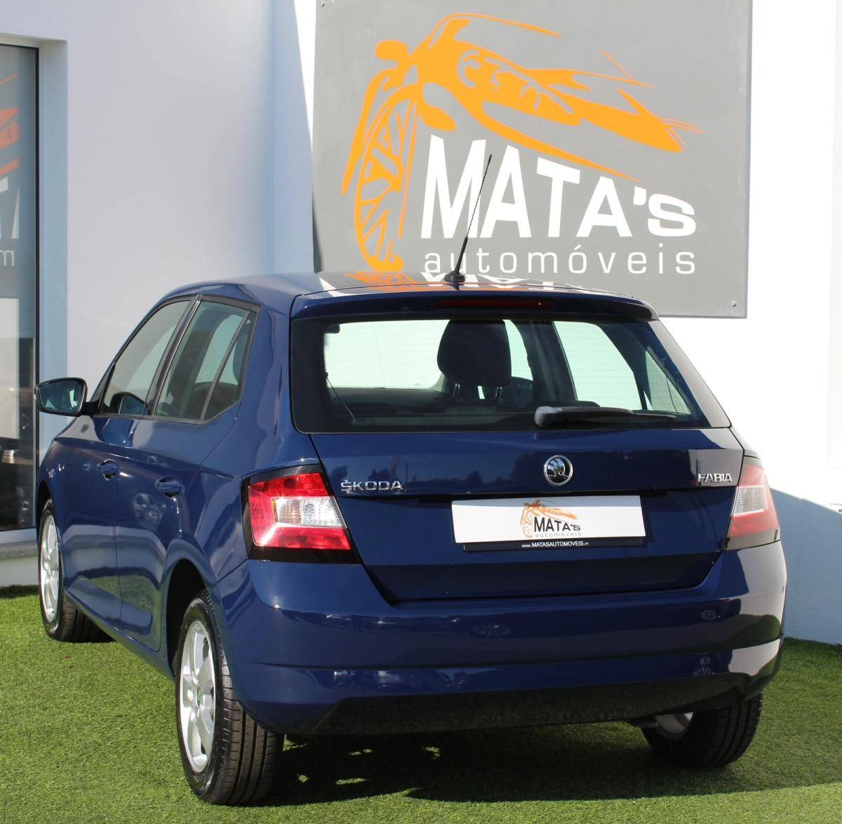 skoda-fabia-2015-gasolina-999cc
