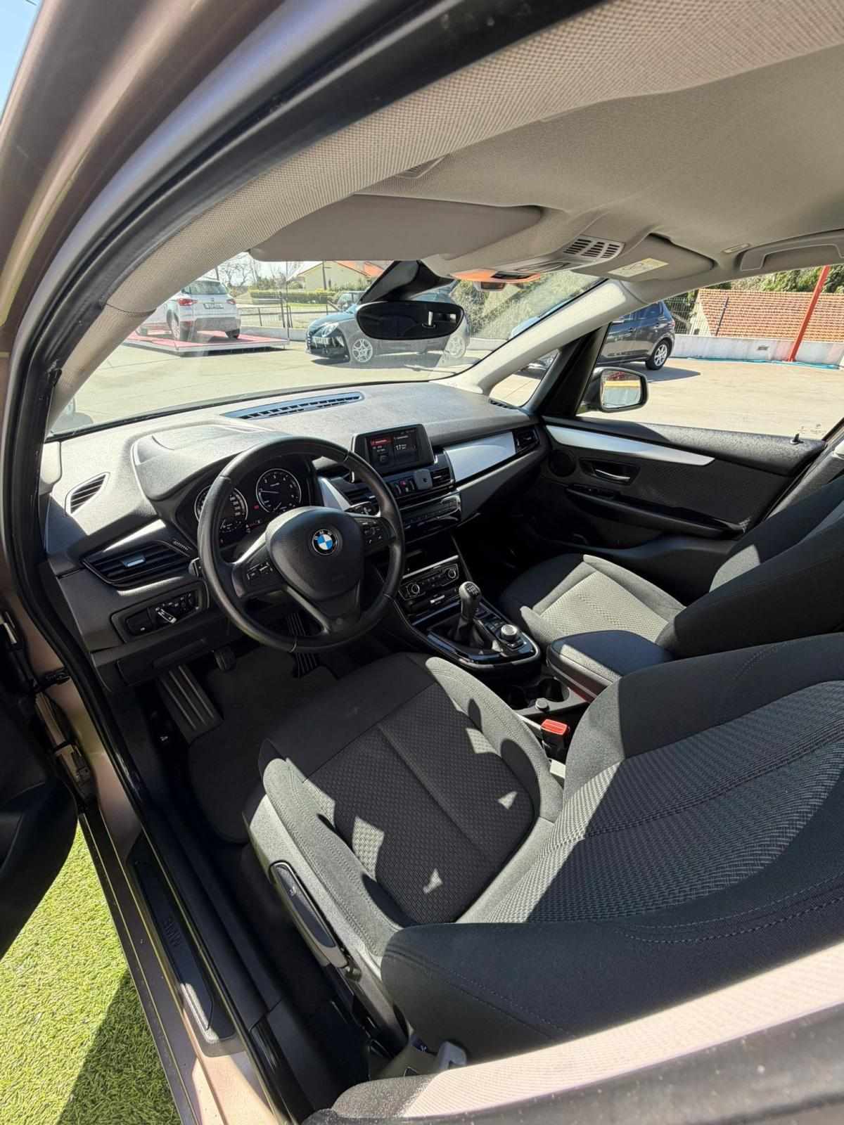 bmw-serie-2-2018-diesel-1496cc