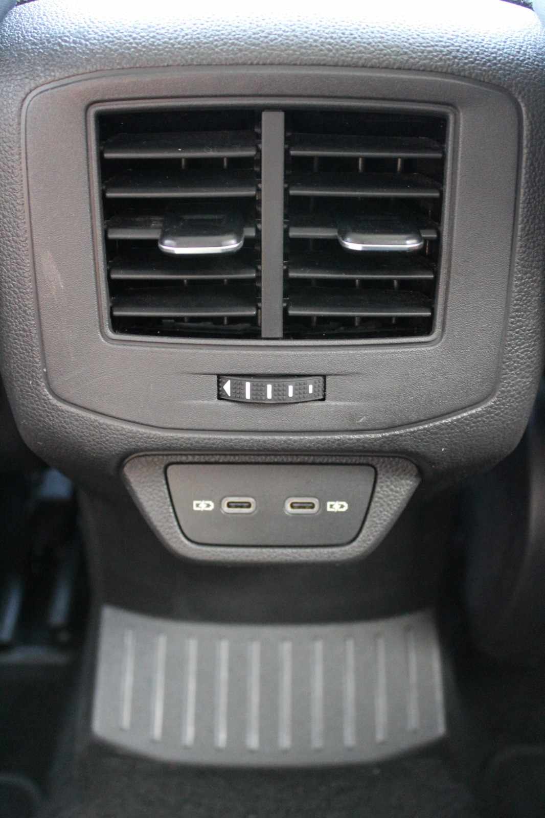 volkswagen-t-roc-2024-gasolina-999cc