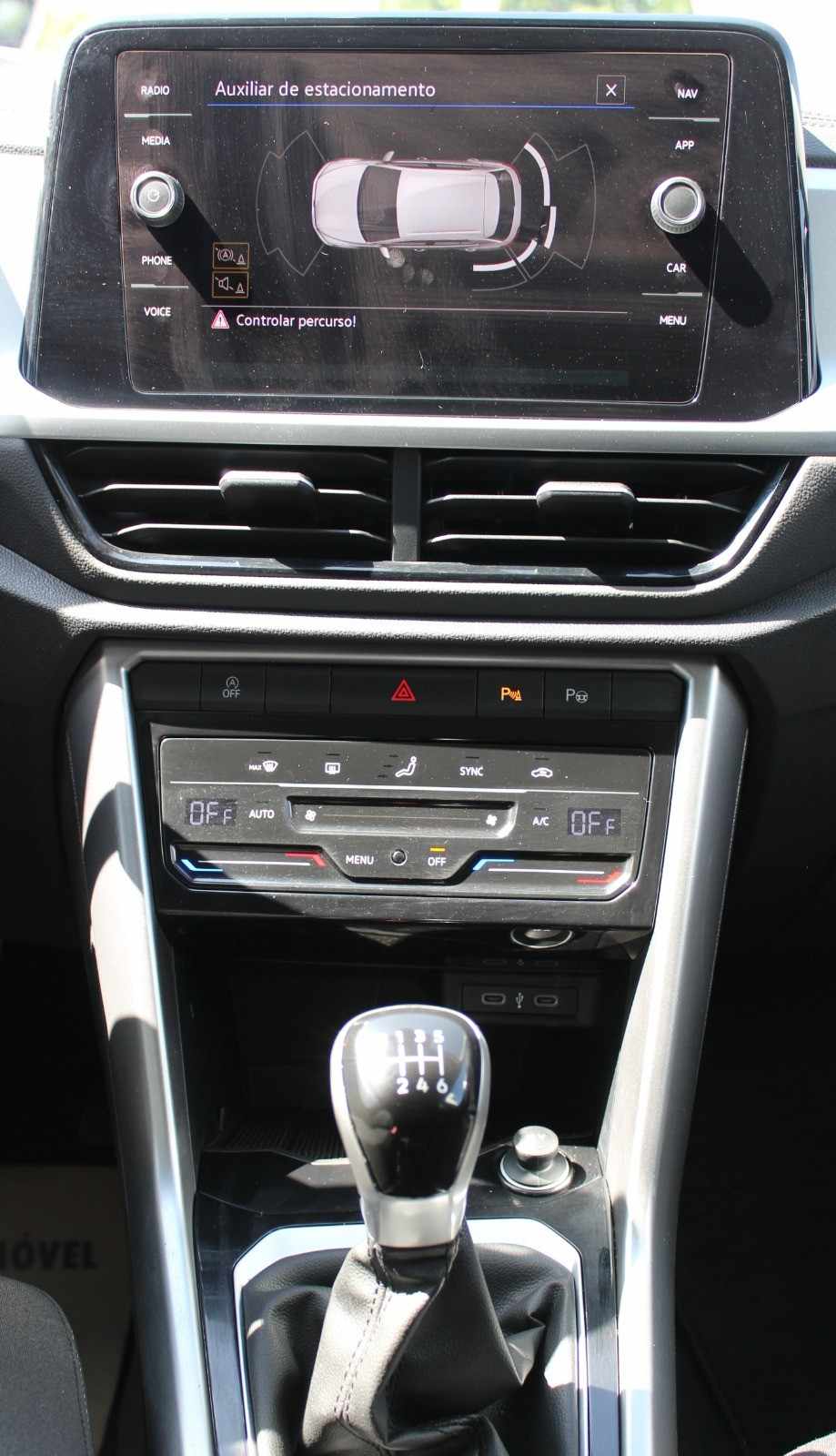 volkswagen-t-roc-2024-gasolina-999cc