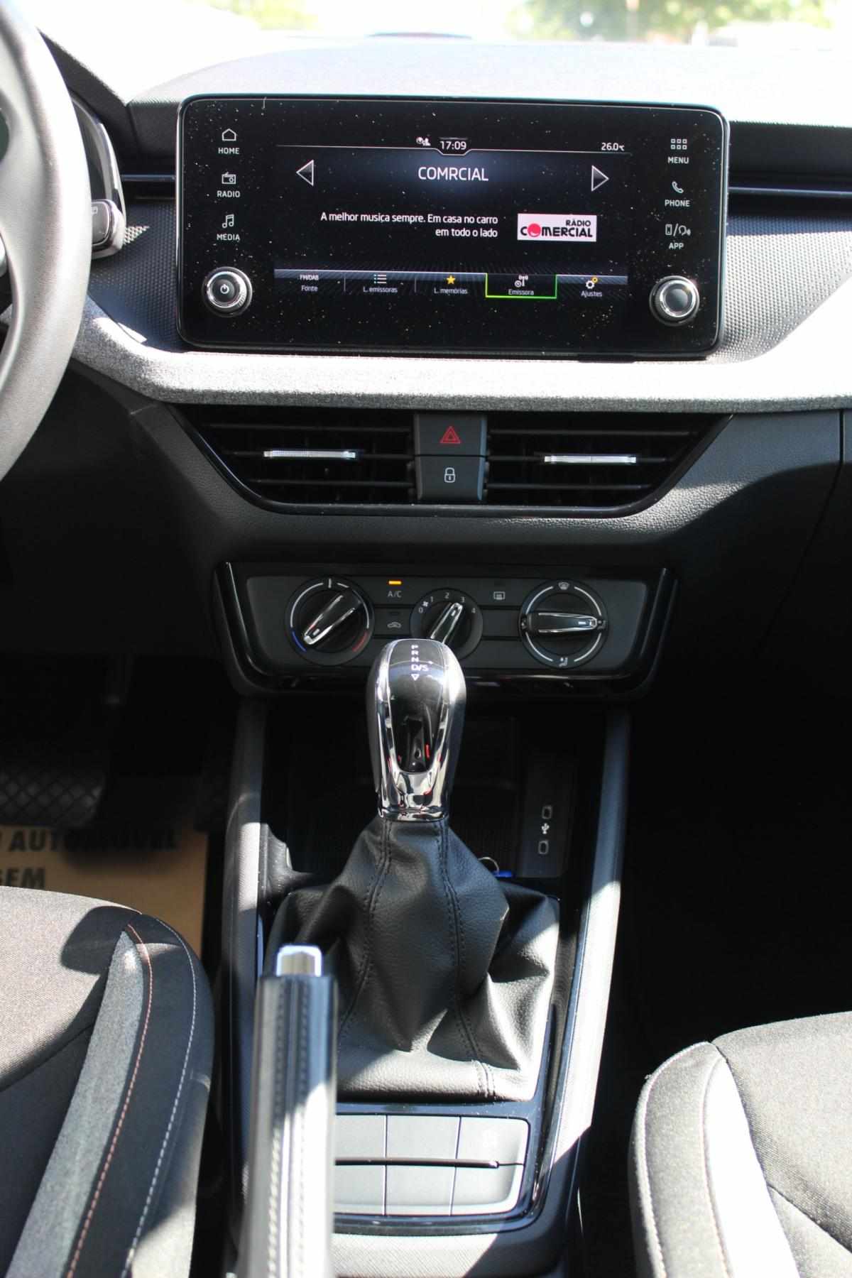 skoda-scala-2024-gasolina-999cc