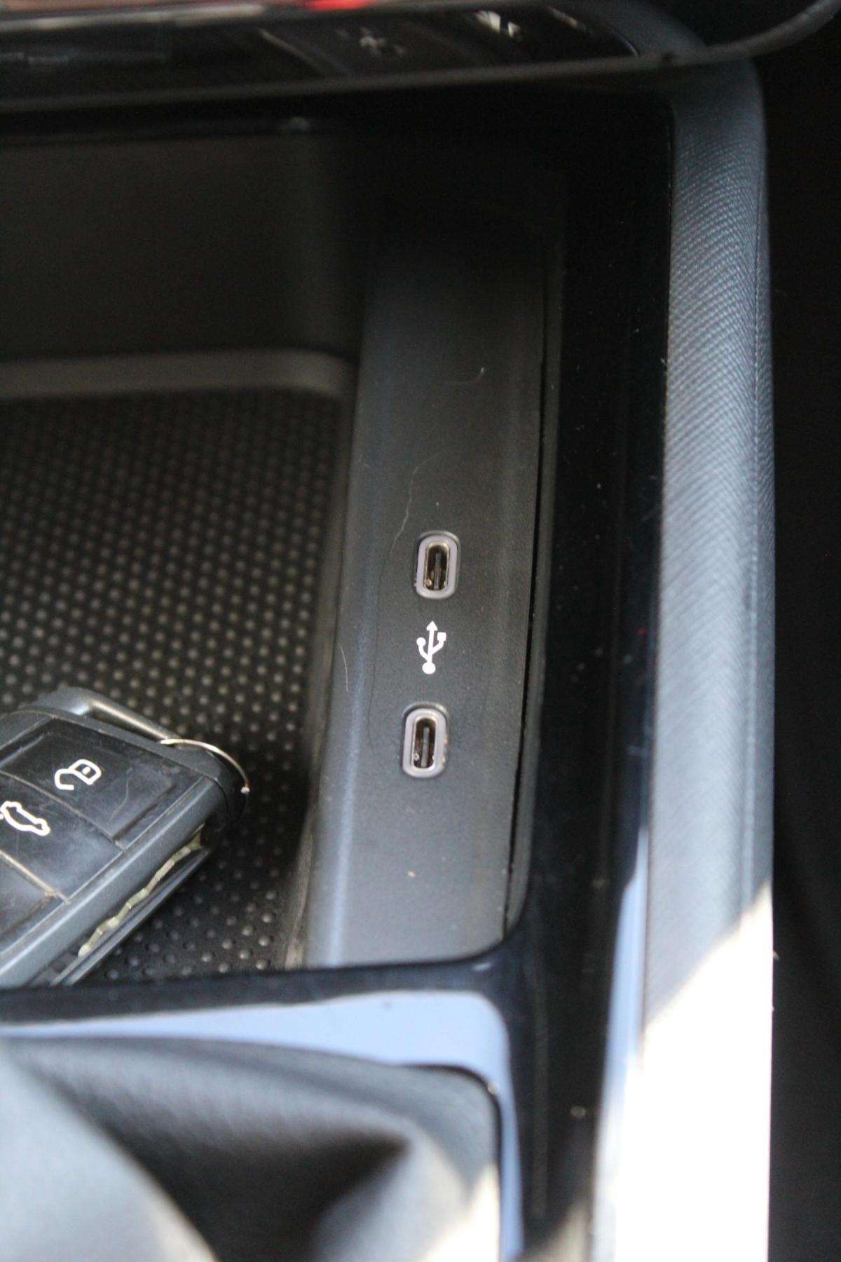 skoda-scala-2024-gasolina-999cc