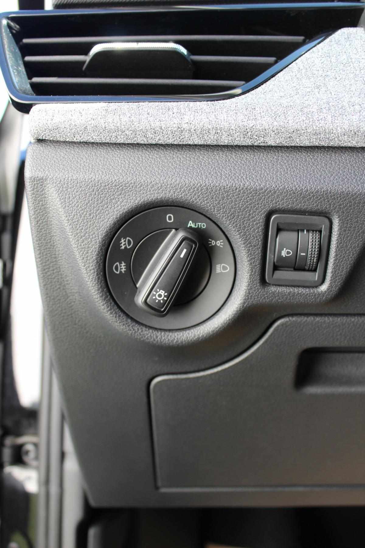 skoda-scala-2024-gasolina-999cc