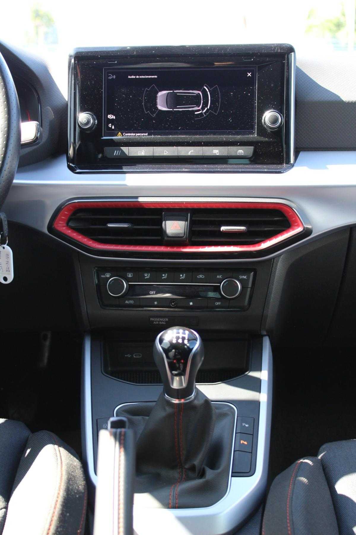 seat-arona-2024-gasolina-999cc