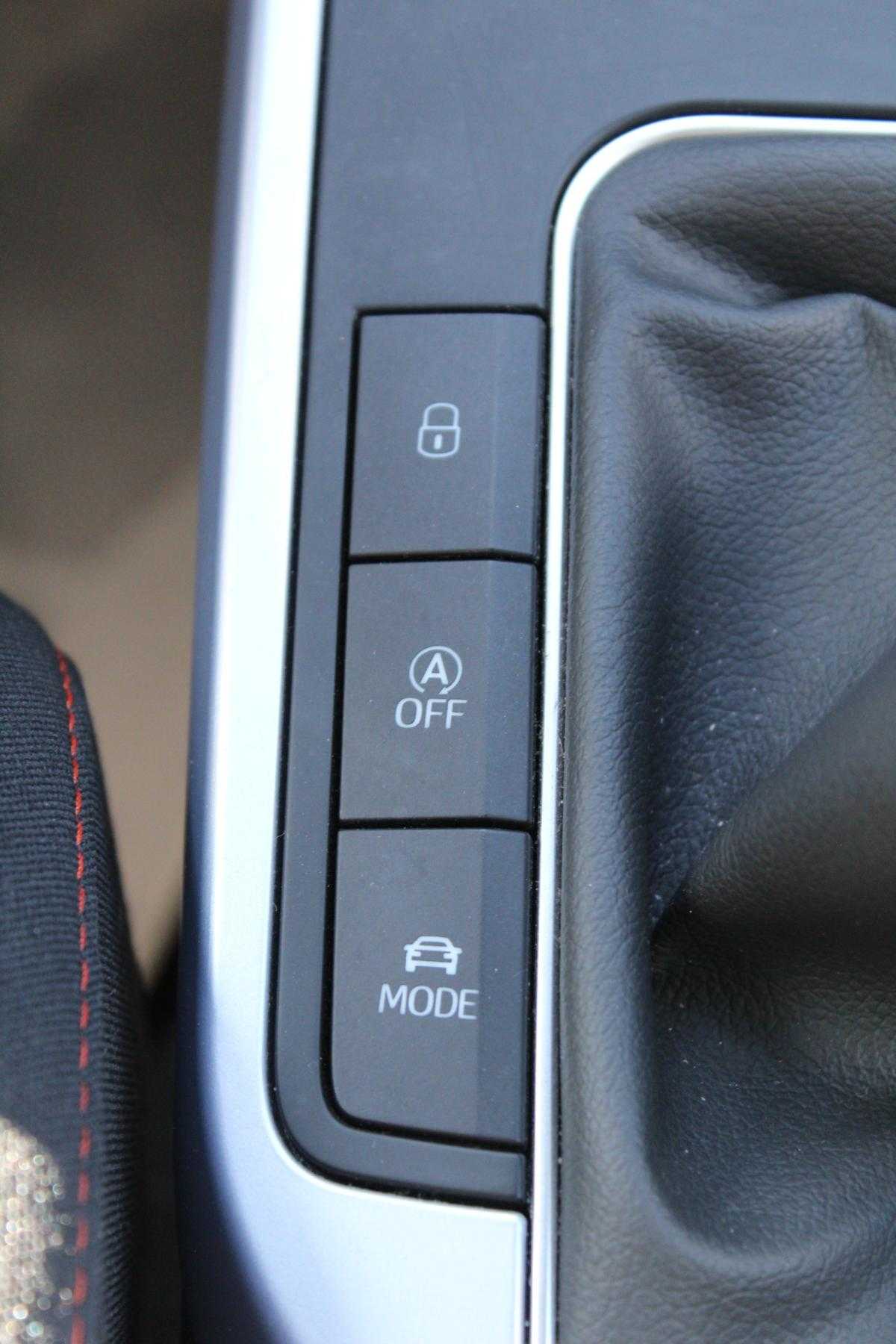 seat-arona-2024-gasolina-999cc