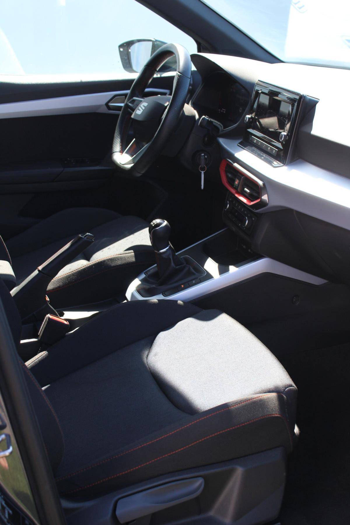 seat-arona-2024-gasolina-999cc