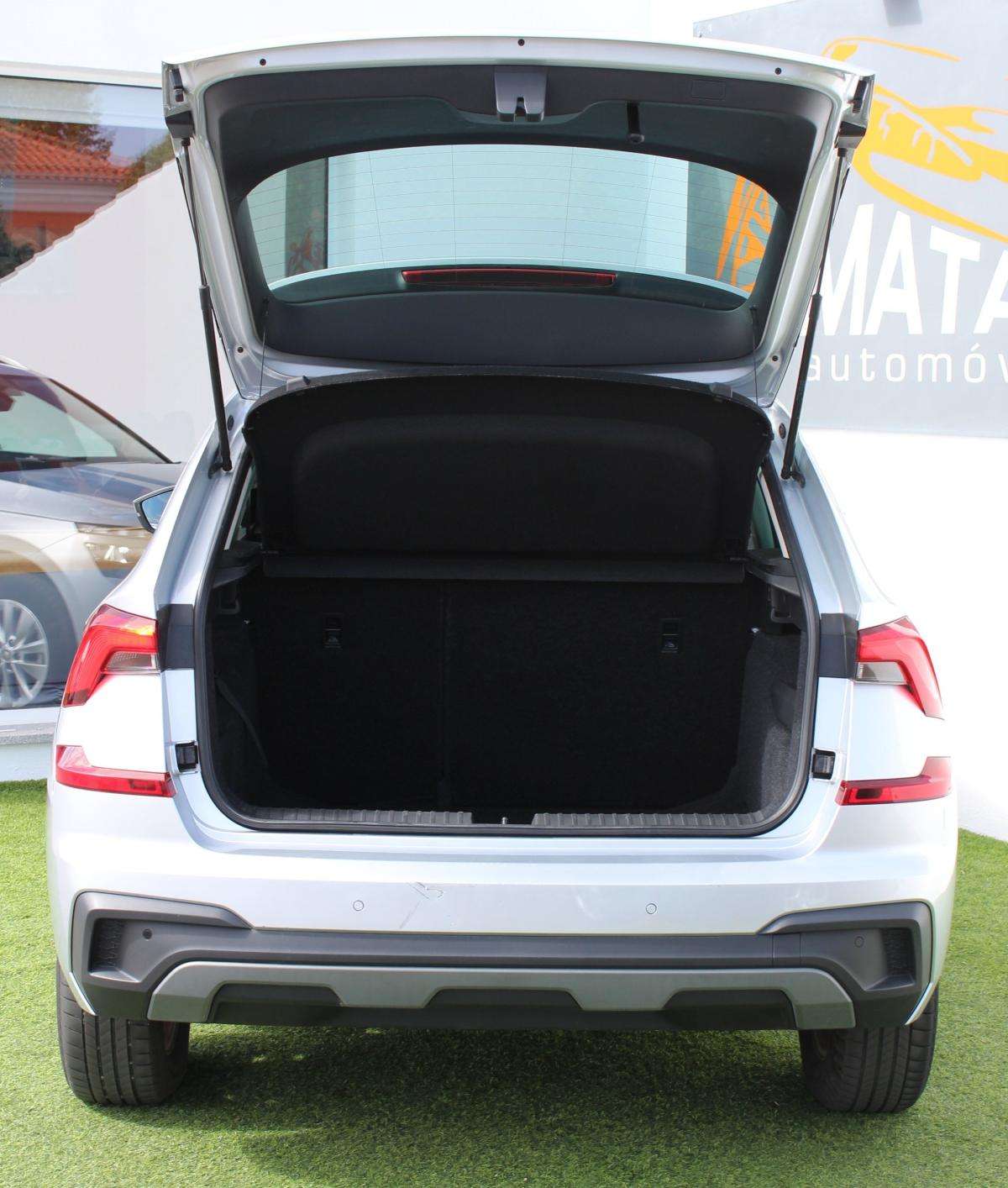 skoda-kamiq-2024-gasolina-999cc