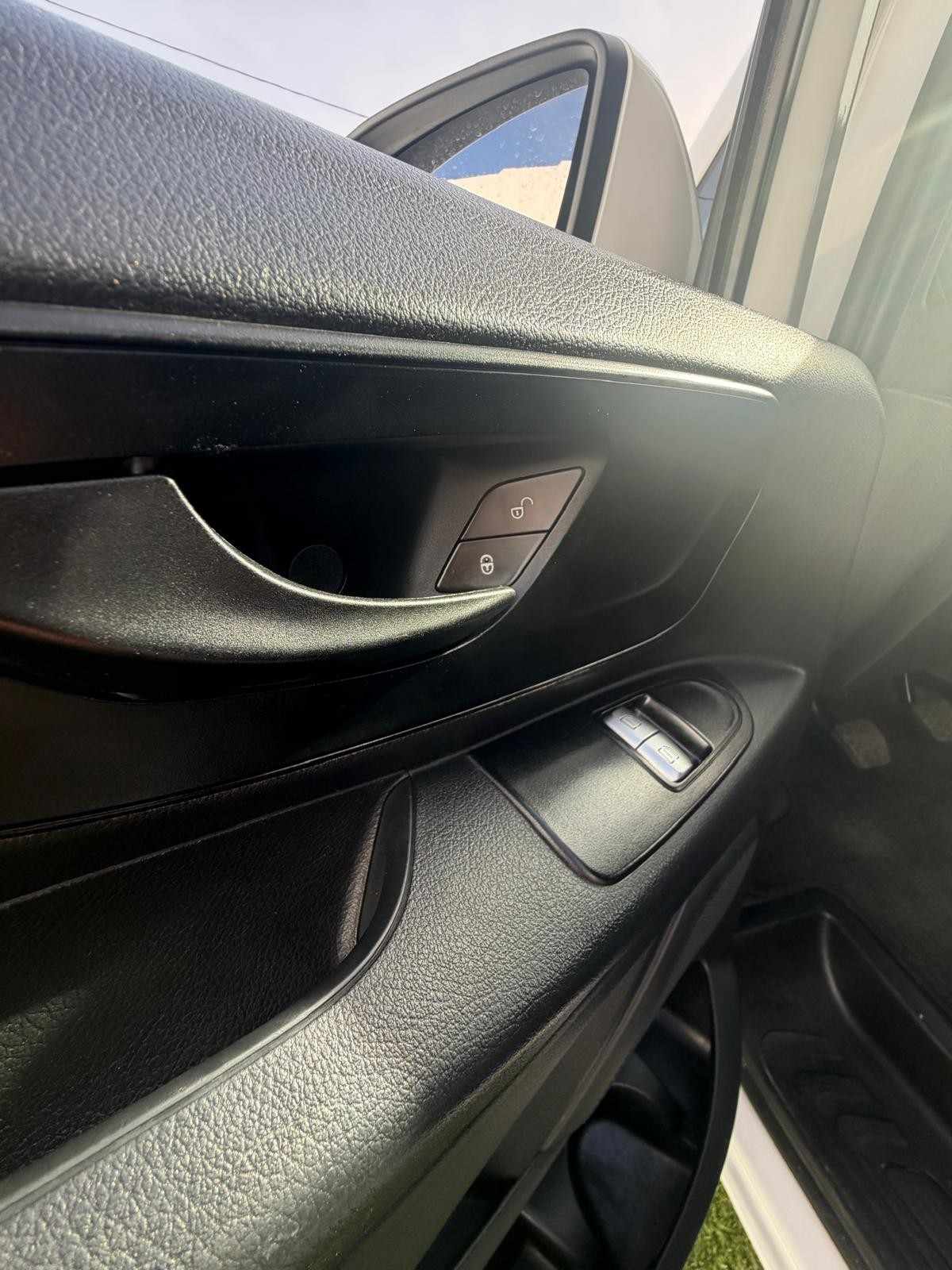 mercedes-benz-vito-2018-diesel-2143cc