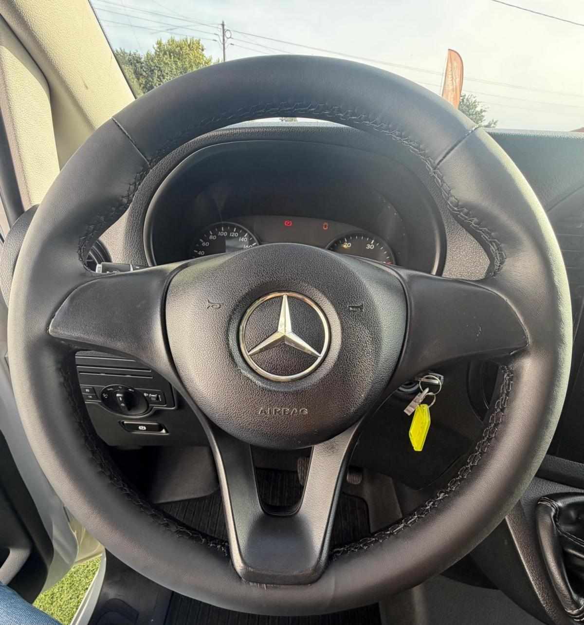 mercedes-benz-vito-2018-diesel-2143cc