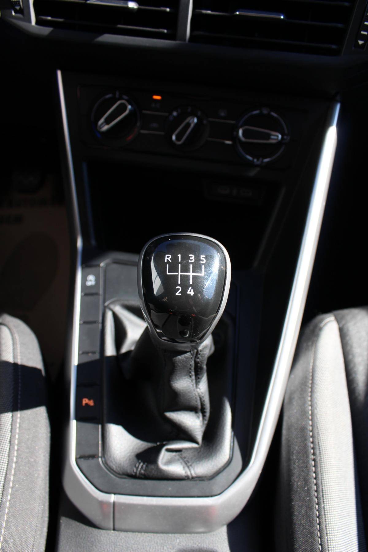 volkswagen-taigo-2024-gasolina-999cc