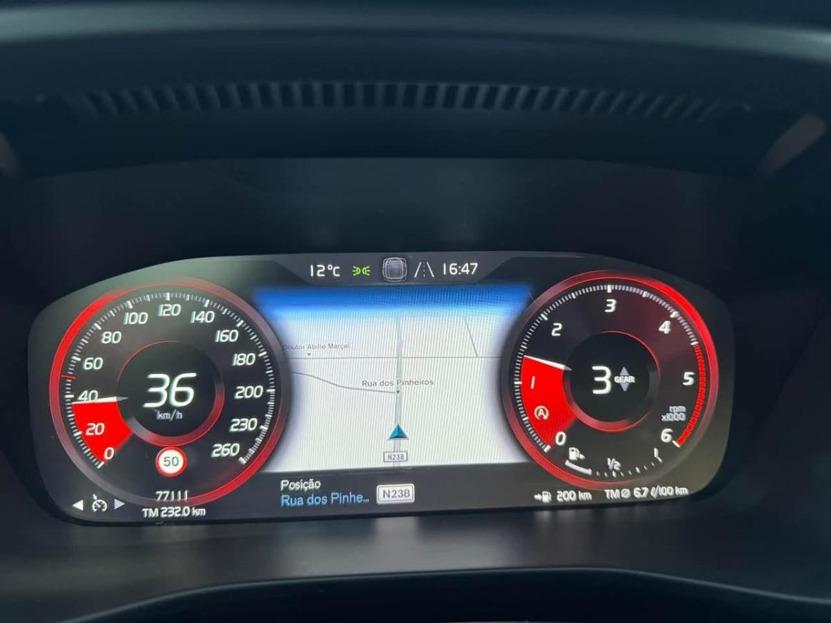 volvo-xc40-2019-diesel-1969cc