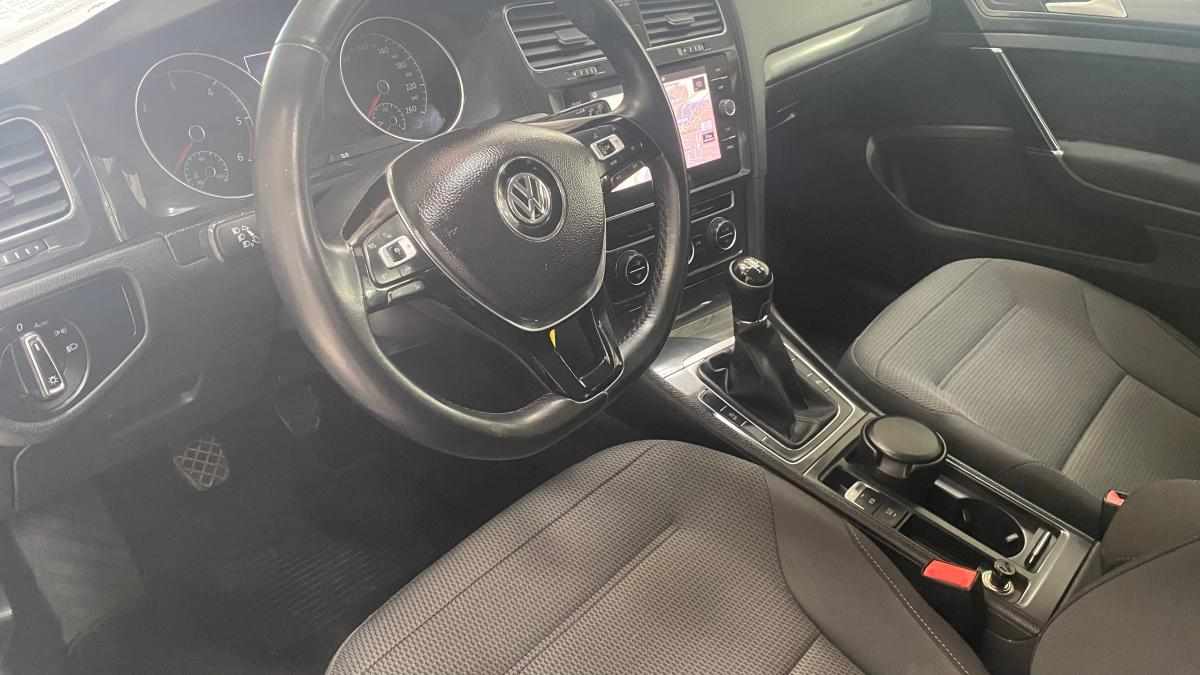 volkswagen-golf-1-6-tdi-bluemotion-2020-diesel-1598cc
