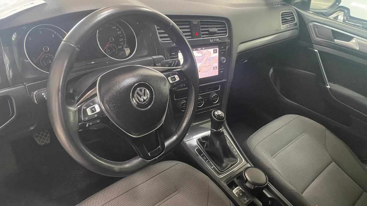 volkswagen-golf-1-6-tdi-bluemotion-2020-diesel-1598cc