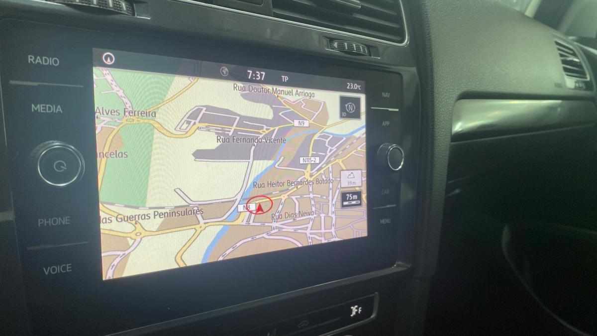 volkswagen-golf-1-6-tdi-bluemotion-2020-diesel-1598cc