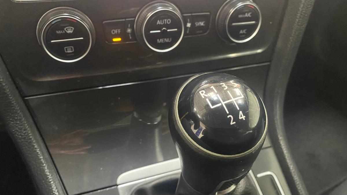 volkswagen-golf-1-6-tdi-bluemotion-2020-diesel-1598cc