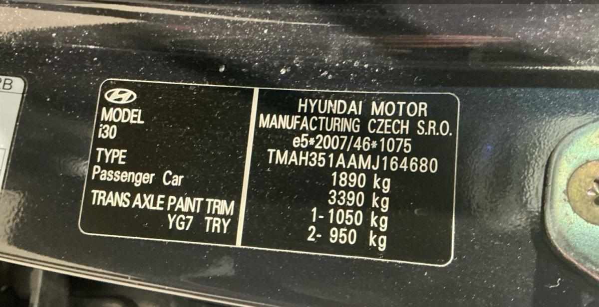 hyundai-i30-1-6-crdi-2021-diesel-1598cc