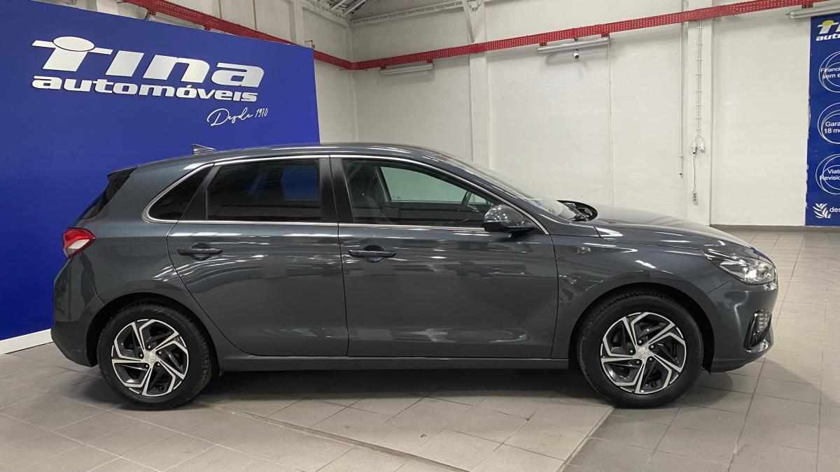 hyundai-i30-1-6-crdi-2021-diesel-1598cc