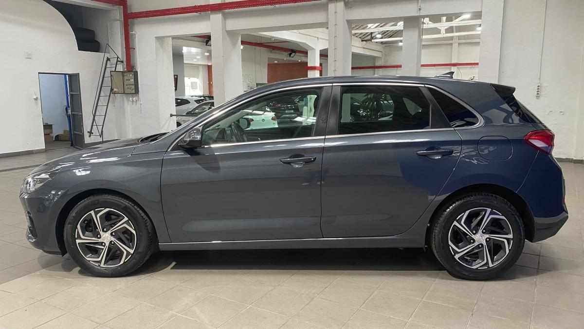 hyundai-i30-1-6-crdi-2021-diesel-1598cc