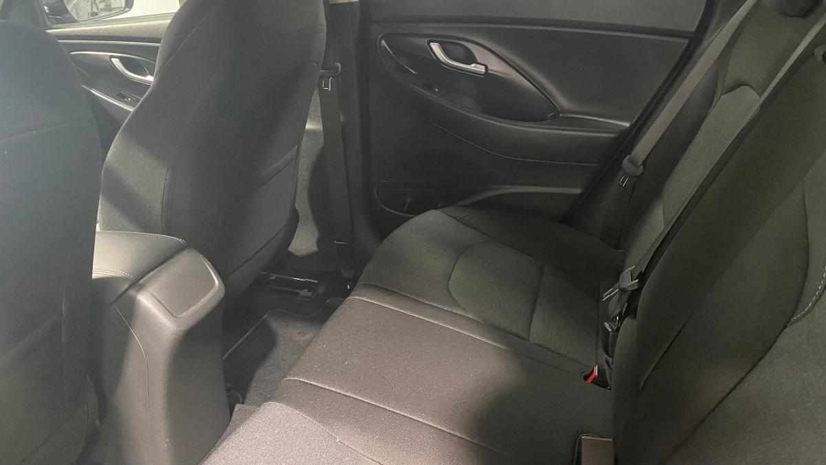 hyundai-i30-1-6-crdi-2021-diesel-1598cc