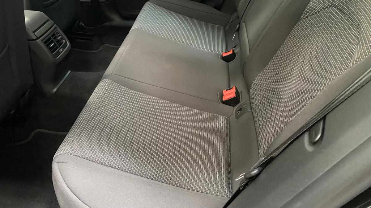 seat-leon-1-6-tdi-2020-diesel-1598cc