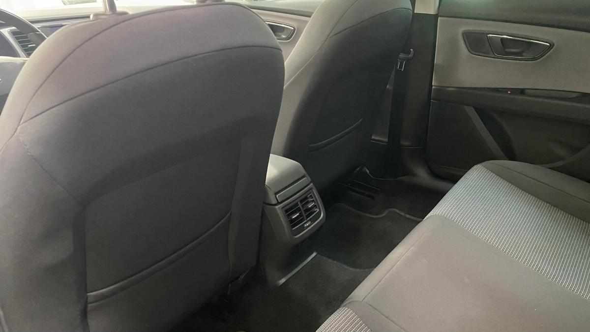 seat-leon-1-6-tdi-2020-diesel-1598cc