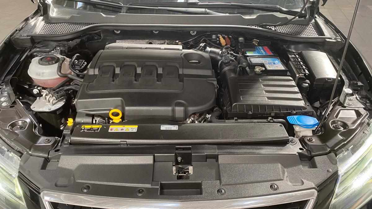 seat-leon-1-6-tdi-2020-diesel-1598cc