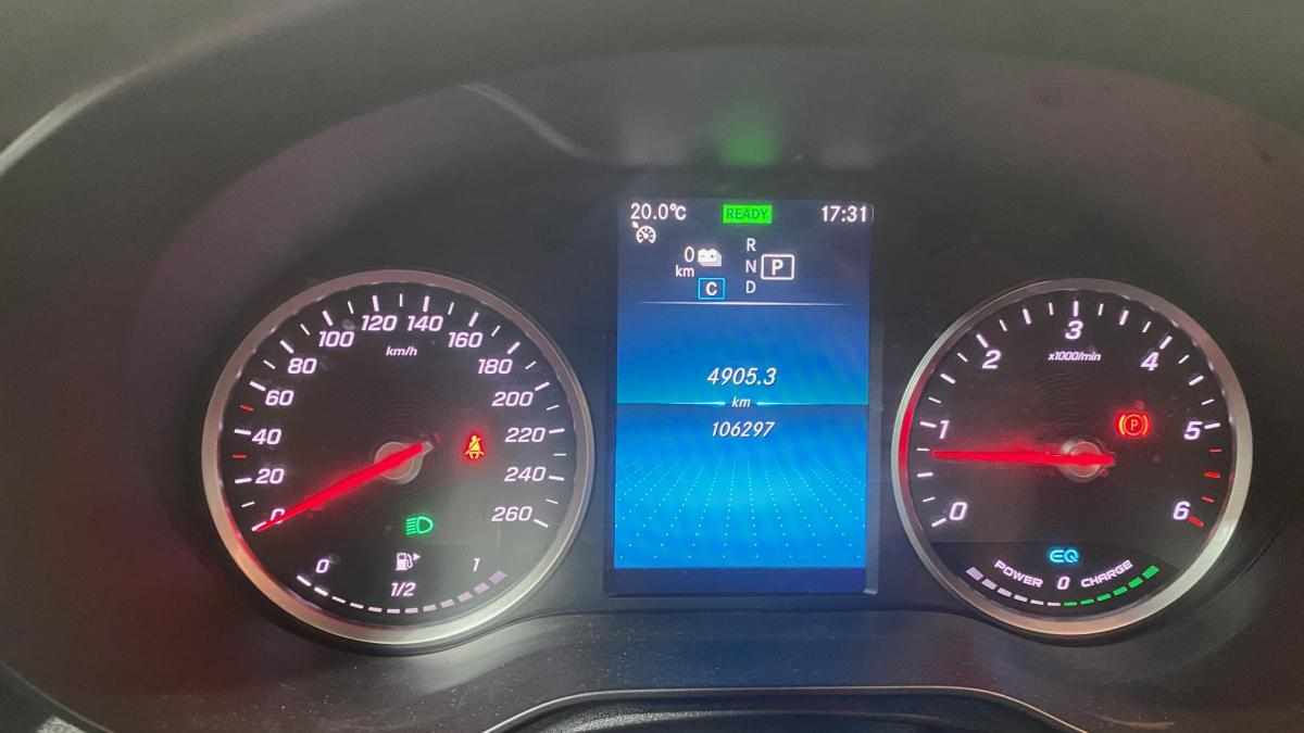 mercedes-benz-glc-300-de-4matic-2021-diesel-1950cc
