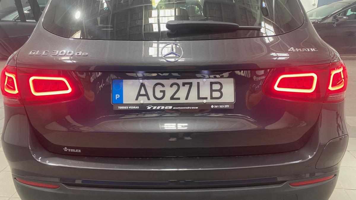 mercedes-benz-glc-300-de-4matic-2021-diesel-1950cc