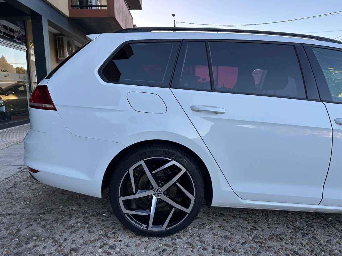 volkswagen-golf-variant-2015-diesel-1598cc