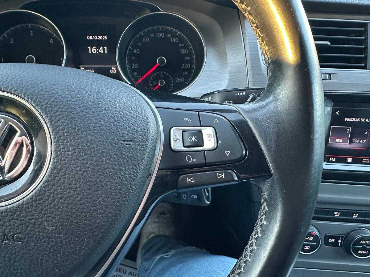 volkswagen-golf-variant-2015-diesel-1598cc