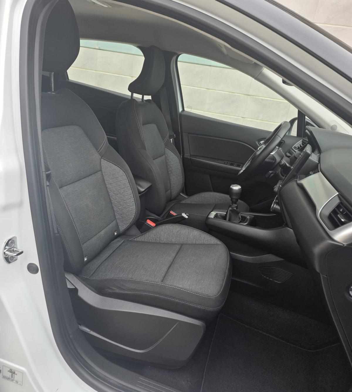 renault-captur-1-0-tce-2023-gasolina-999cc
