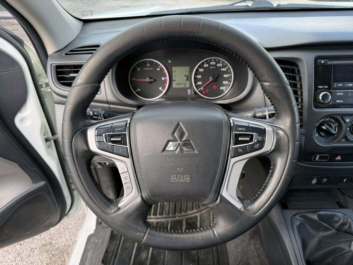 mitsubishi-l200-2018-diesel-2442cc